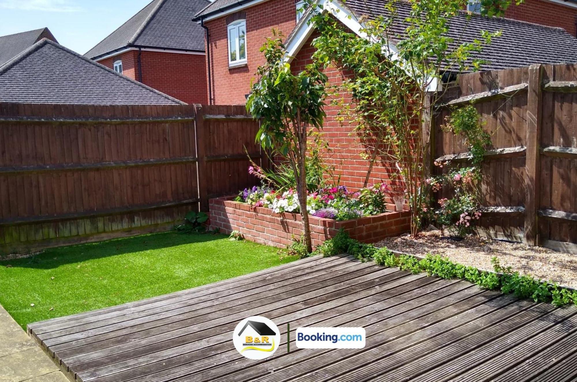 3 Bedroom House By B And R Serviced Accommodation Amesbury With Super Fast Wi-Fi 145Mbps Bagian luar foto